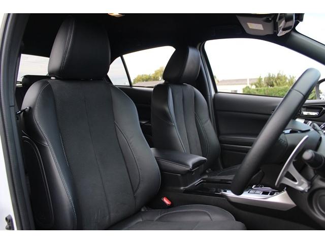 エクリプスクロスPHEV P 禁煙車 純正8型ナビ フルセグTV 全周囲カメラ 衝突軽減 レーダクルーズ シートヒーター ハーフレザーシート LEDヘッドライト パワーシート 純正18AW スマートキー アイドリングストップ(16枚目)