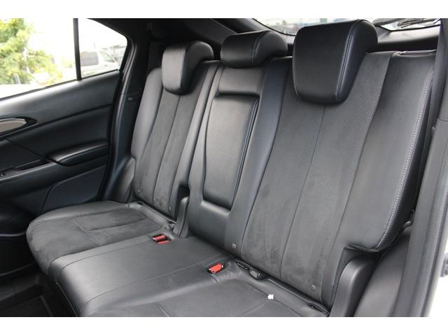 エクリプスクロスPHEV P 禁煙車 純正8型ナビ フルセグTV 全周囲カメラ 衝突軽減 レーダクルーズ シートヒーター ハーフレザーシート LEDヘッドライト パワーシート 純正18AW スマートキー アイドリングストップ(18枚目)