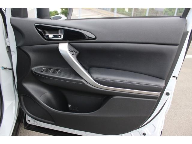 エクリプスクロスPHEV P 禁煙車 純正8型ナビ フルセグTV 全周囲カメラ 衝突軽減 レーダクルーズ シートヒーター ハーフレザーシート LEDヘッドライト パワーシート 純正18AW スマートキー アイドリングストップ(35枚目)