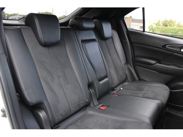 エクリプスクロスPHEV P 禁煙車 純正8型ナビ フルセグTV 全周囲カメラ 衝突軽減 レーダクルーズ シートヒーター ハーフレザーシート LEDヘッドライト パワーシート 純正18AW スマートキー アイドリングストップ(38枚目)