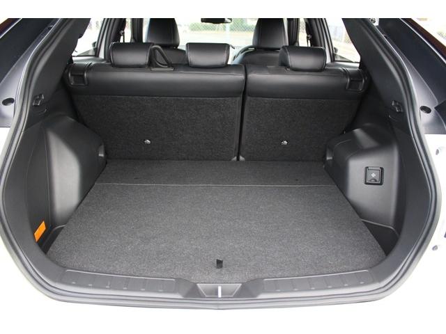 エクリプスクロスPHEV P 禁煙車 純正8型ナビ フルセグTV 全周囲カメラ 衝突軽減 レーダクルーズ シートヒーター ハーフレザーシート LEDヘッドライト パワーシート 純正18AW スマートキー アイドリングストップ(40枚目)