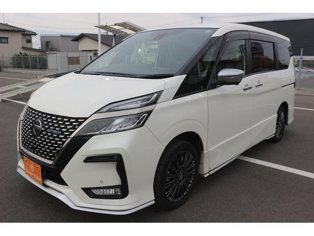 セレナ ｅ－パワー　オーテック　スポーツスペック　禁煙車　革シート　インジェリテントルームミラー　純正１０型ナビ　フルセグ　全周囲カメラ　両側電動　プロパイロット　衝突軽減　レーダークルーズ　ＬＥＤヘッドライト　社外１７ＡＷ　スマートキー　ＡＢＳ（15枚目）
