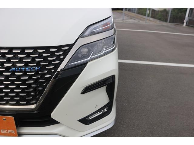 セレナ ｅ－パワー　オーテック　スポーツスペック　禁煙車　革シート　インジェリテントルームミラー　純正１０型ナビ　フルセグ　全周囲カメラ　両側電動　プロパイロット　衝突軽減　レーダークルーズ　ＬＥＤヘッドライト　社外１７ＡＷ　スマートキー　ＡＢＳ（18枚目）