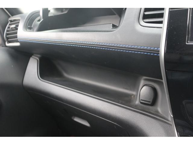 セレナ ｅ－パワー　オーテック　スポーツスペック　禁煙車　革シート　インジェリテントルームミラー　純正１０型ナビ　フルセグ　全周囲カメラ　両側電動　プロパイロット　衝突軽減　レーダークルーズ　ＬＥＤヘッドライト　社外１７ＡＷ　スマートキー　ＡＢＳ（58枚目）