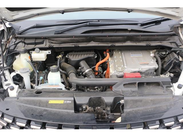 セレナ ｅ－パワー　オーテック　スポーツスペック　禁煙車　革シート　インジェリテントルームミラー　純正１０型ナビ　フルセグ　全周囲カメラ　両側電動　プロパイロット　衝突軽減　レーダークルーズ　ＬＥＤヘッドライト　社外１７ＡＷ　スマートキー　ＡＢＳ（68枚目）