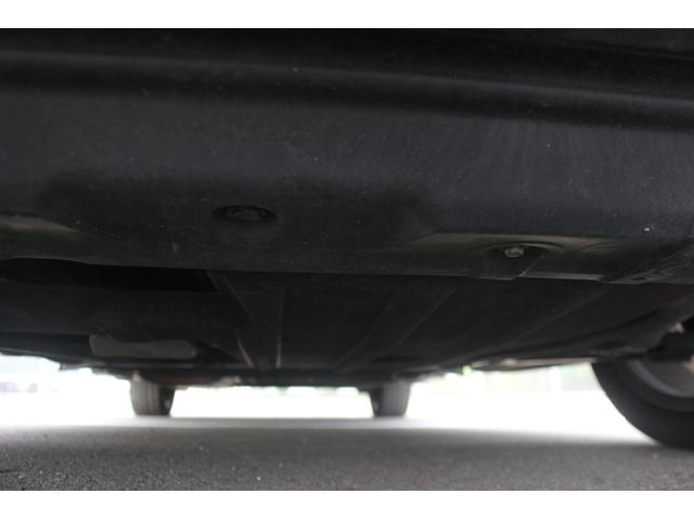 セレナ ｅ－パワー　オーテック　スポーツスペック　禁煙車　革シート　インジェリテントルームミラー　純正１０型ナビ　フルセグ　全周囲カメラ　両側電動　プロパイロット　衝突軽減　レーダークルーズ　ＬＥＤヘッドライト　社外１７ＡＷ　スマートキー　ＡＢＳ（69枚目）