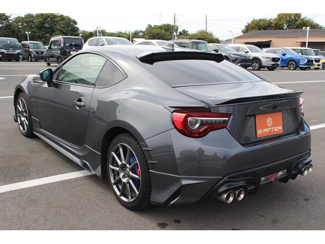86 GT 禁煙車 6MT BRENBOキャリパー ENDRESSスリットローター TRDエアロ TRDマフラー TRDダックテール 社外リップ ナビ フルセグ バックカメラ クルコン 純正17AW(14枚目)