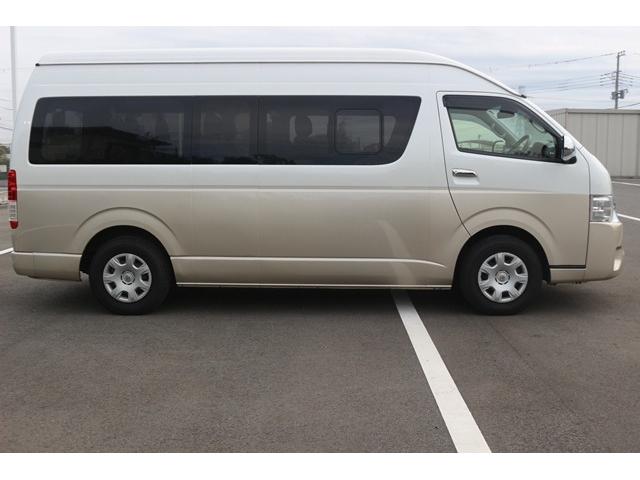 ハイエースワゴン グランドキャビン 禁煙車 トヨタセーフティセンス ナビ フルセグ バックカメラ 電動スライドドア 衝突軽減 LEDヘッドライト ETC 10人乗り Bluetooth DVD再生 レーンディパーチャーアラート ABS(9枚目)