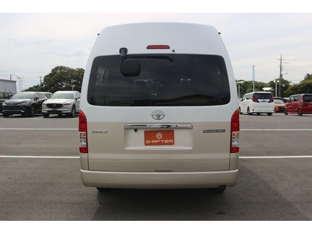ハイエースワゴン グランドキャビン 禁煙車 トヨタセーフティセンス ナビ フルセグ バックカメラ 電動スライドドア 衝突軽減 LEDヘッドライト ETC 10人乗り Bluetooth DVD再生 レーンディパーチャーアラート ABS(10枚目)