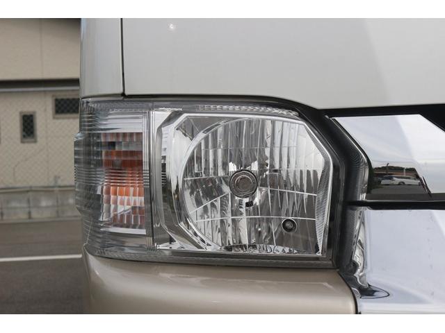 ハイエースワゴン グランドキャビン 禁煙車 トヨタセーフティセンス ナビ フルセグ バックカメラ 電動スライドドア 衝突軽減 LEDヘッドライト ETC 10人乗り Bluetooth DVD再生 レーンディパーチャーアラート ABS(12枚目)