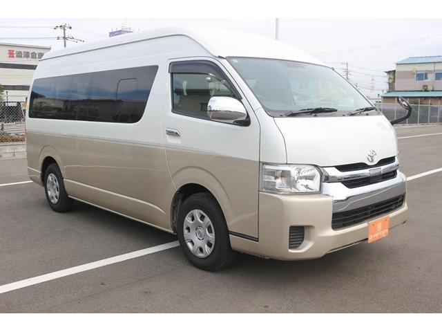 ハイエースワゴン グランドキャビン 禁煙車 トヨタセーフティセンス ナビ フルセグ バックカメラ 電動スライドドア 衝突軽減 LEDヘッドライト ETC 10人乗り Bluetooth DVD再生 レーンディパーチャーアラート ABS(25枚目)