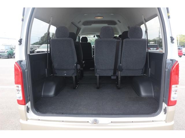 ハイエースワゴン グランドキャビン 禁煙車 トヨタセーフティセンス ナビ フルセグ バックカメラ 電動スライドドア 衝突軽減 LEDヘッドライト ETC 10人乗り Bluetooth DVD再生 レーンディパーチャーアラート ABS(37枚目)