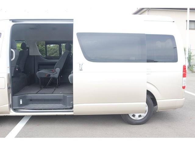 ハイエースワゴン グランドキャビン 禁煙車 トヨタセーフティセンス ナビ フルセグ バックカメラ 電動スライドドア 衝突軽減 LEDヘッドライト ETC 10人乗り Bluetooth DVD再生 レーンディパーチャーアラート ABS(38枚目)