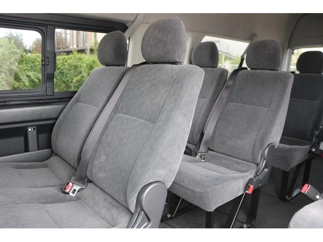 ハイエースワゴン グランドキャビン 禁煙車 トヨタセーフティセンス ナビ フルセグ バックカメラ 電動スライドドア 衝突軽減 LEDヘッドライト ETC 10人乗り Bluetooth DVD再生 レーンディパーチャーアラート ABS(40枚目)