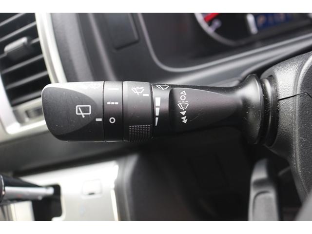 ハイエースワゴン グランドキャビン 禁煙車 トヨタセーフティセンス ナビ フルセグ バックカメラ 電動スライドドア 衝突軽減 LEDヘッドライト ETC 10人乗り Bluetooth DVD再生 レーンディパーチャーアラート ABS(49枚目)