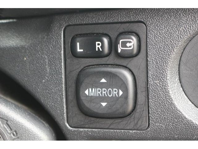 ハイエースワゴン グランドキャビン 禁煙車 トヨタセーフティセンス ナビ フルセグ バックカメラ 電動スライドドア 衝突軽減 LEDヘッドライト ETC 10人乗り Bluetooth DVD再生 レーンディパーチャーアラート ABS(51枚目)