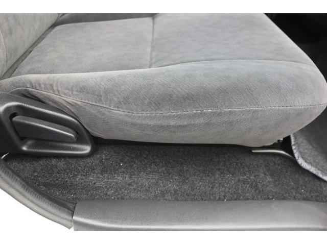 ハイエースワゴン グランドキャビン 禁煙車 トヨタセーフティセンス ナビ フルセグ バックカメラ 電動スライドドア 衝突軽減 LEDヘッドライト ETC 10人乗り Bluetooth DVD再生 レーンディパーチャーアラート ABS(57枚目)