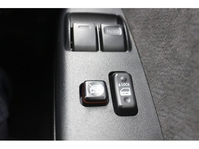 ハイエースワゴン グランドキャビン 禁煙車 トヨタセーフティセンス ナビ フルセグ バックカメラ 電動スライドドア 衝突軽減 LEDヘッドライト ETC 10人乗り Bluetooth DVD再生 レーンディパーチャーアラート ABS(58枚目)