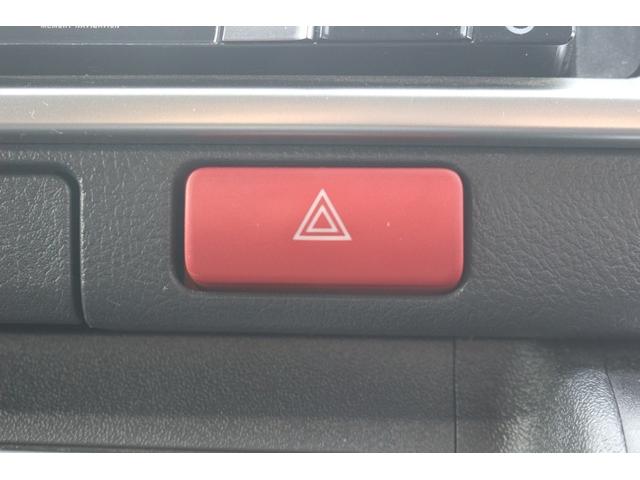 ハイエースワゴン グランドキャビン 禁煙車 トヨタセーフティセンス ナビ フルセグ バックカメラ 電動スライドドア 衝突軽減 LEDヘッドライト ETC 10人乗り Bluetooth DVD再生 レーンディパーチャーアラート ABS(59枚目)