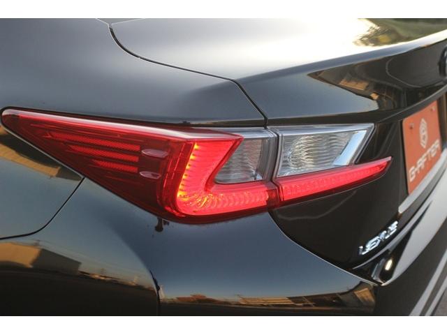 RC RC300h Fスポーツ 禁煙車 サンルーフ OP角型3眼LEDヘッドライト 赤革シート メーカーナビ フルセグ バックカメラ ベンチレーション シートヒーター ブラインドスポットモニター レ-ダ-クル-ズコントロ-ル ETC(23枚目)