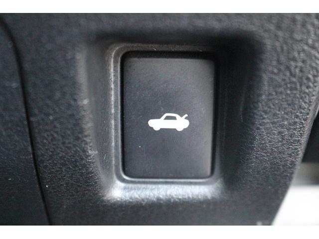 RC RC300h Fスポーツ 禁煙車 サンルーフ OP角型3眼LEDヘッドライト 赤革シート メーカーナビ フルセグ バックカメラ ベンチレーション シートヒーター ブラインドスポットモニター レ-ダ-クル-ズコントロ-ル ETC(50枚目)