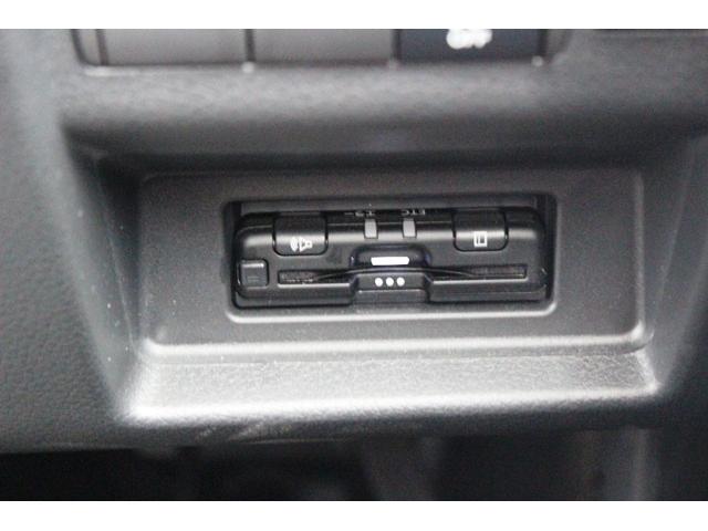 ＮＶ３５０キャラバンバン 　禁煙車　ワンオーナー　ナビ　フルセグ　アラウンドビューモニター　ＥＴＣ　エマ－ジェンシ－ブレ－キ　Ｂｌｕｅｔｏｏｔｈ　デジタルインナーミラー　バックカメラ　両側スライドドア　マニュアルモ－ドＡＴ（6枚目）