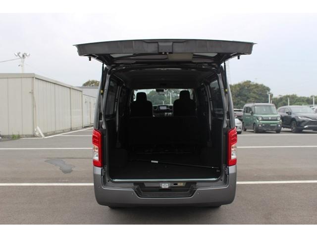 ＮＶ３５０キャラバンバン 　禁煙車　ワンオーナー　ナビ　フルセグ　アラウンドビューモニター　ＥＴＣ　エマ－ジェンシ－ブレ－キ　Ｂｌｕｅｔｏｏｔｈ　デジタルインナーミラー　バックカメラ　両側スライドドア　マニュアルモ－ドＡＴ（16枚目）