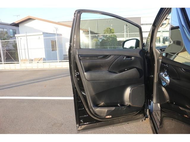 アルファードハイブリッド SR Cパッケージ 禁煙車 モデリスタエアロ 後席モニター アルパイン11型ナビ フルセグ バックカメラ 両側電動スライドドア 衝突軽減ブレーキ LEDヘッドライト ETC 純正17AW プッシュスタート i-stop(35枚目)