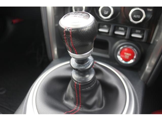 86 GTリミテッド 6MT F・Sモデリスタエアロ TRDリアエアロ TRDマフラ- モデリスタ18AW 社外フェンダ-フィン カロッツェリアナビ バックカメラ フルセグ ハーフレザ-シート ETC クル-ズコントロ-ル(3枚目)