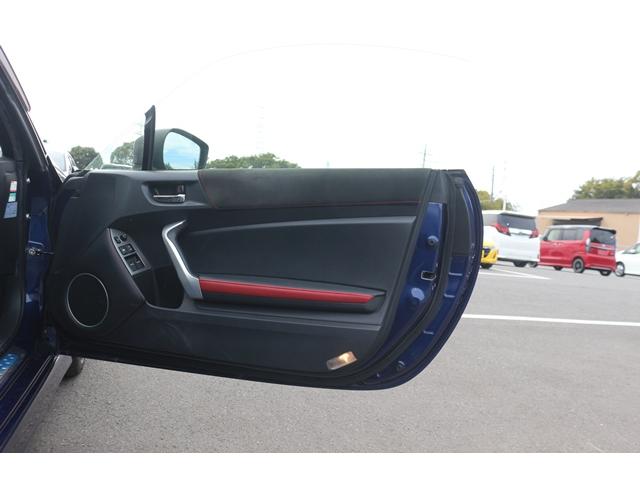 86 GTリミテッド 6MT F・Sモデリスタエアロ TRDリアエアロ TRDマフラ- モデリスタ18AW 社外フェンダ-フィン カロッツェリアナビ バックカメラ フルセグ ハーフレザ-シート ETC クル-ズコントロ-ル(22枚目)