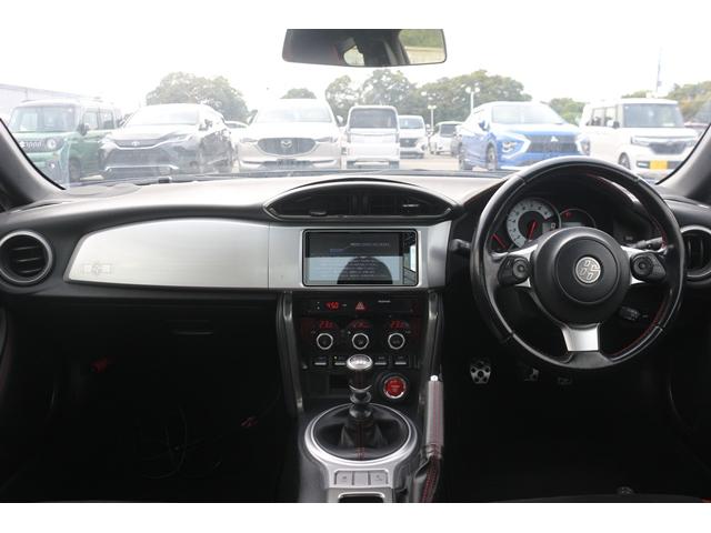 86 GTリミテッド 6MT F・Sモデリスタエアロ TRDリアエアロ TRDマフラ- モデリスタ18AW 社外フェンダ-フィン カロッツェリアナビ バックカメラ フルセグ ハーフレザ-シート ETC クル-ズコントロ-ル(49枚目)