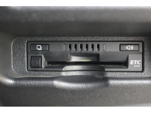 ハイエースバン DX GLパッケージ 純正ナビ フルセグ バックカメラ 衝突軽減ブレーキ Bluetooth接続 トヨタセーフティセンス リアクーラー ヒーター オートハイビーム ETC キーレス 片側スライドドア マニュアルモード付AT(6枚目)