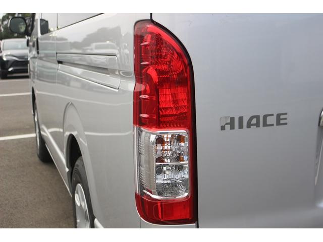 ハイエースバン DX GLパッケージ 純正ナビ フルセグ バックカメラ 衝突軽減ブレーキ Bluetooth接続 トヨタセーフティセンス リアクーラー ヒーター オートハイビーム ETC キーレス 片側スライドドア マニュアルモード付AT(22枚目)
