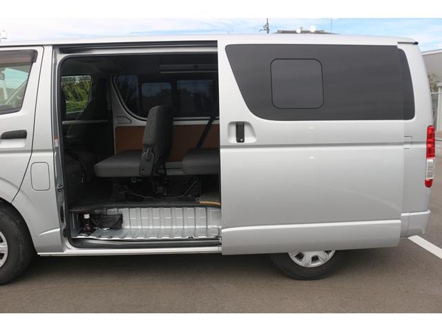 ハイエースバン DX GLパッケージ 純正ナビ フルセグ バックカメラ 衝突軽減ブレーキ Bluetooth接続 トヨタセーフティセンス リアクーラー ヒーター オートハイビーム ETC キーレス 片側スライドドア マニュアルモード付AT(32枚目)
