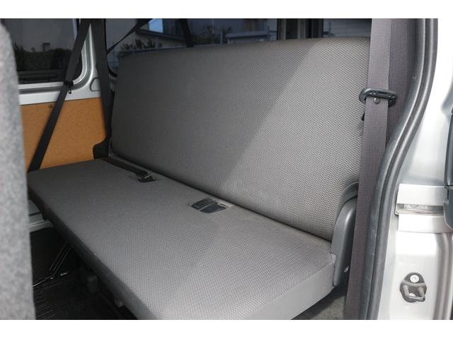 ハイエースバン DX GLパッケージ 純正ナビ フルセグ バックカメラ 衝突軽減ブレーキ Bluetooth接続 トヨタセーフティセンス リアクーラー ヒーター オートハイビーム ETC キーレス 片側スライドドア マニュアルモード付AT(37枚目)