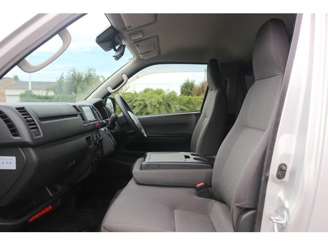 ハイエースバン DX GLパッケージ 純正ナビ フルセグ バックカメラ 衝突軽減ブレーキ Bluetooth接続 トヨタセーフティセンス リアクーラー ヒーター オートハイビーム ETC キーレス 片側スライドドア マニュアルモード付AT(39枚目)