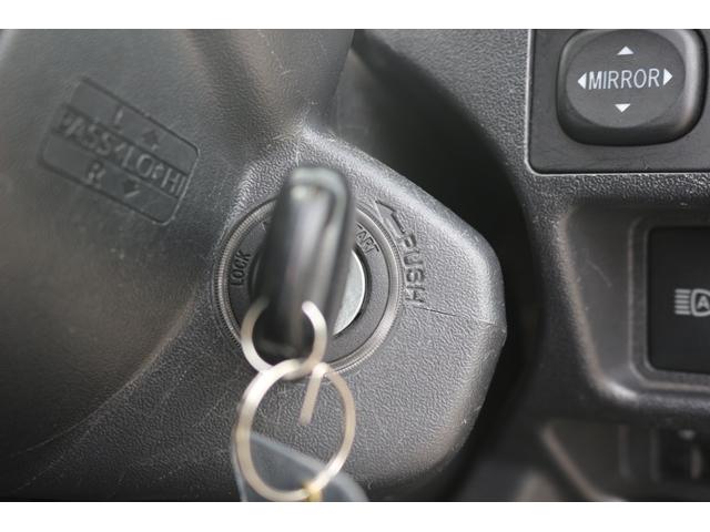 ハイエースバン DX GLパッケージ 純正ナビ フルセグ バックカメラ 衝突軽減ブレーキ Bluetooth接続 トヨタセーフティセンス リアクーラー ヒーター オートハイビーム ETC キーレス 片側スライドドア マニュアルモード付AT(49枚目)