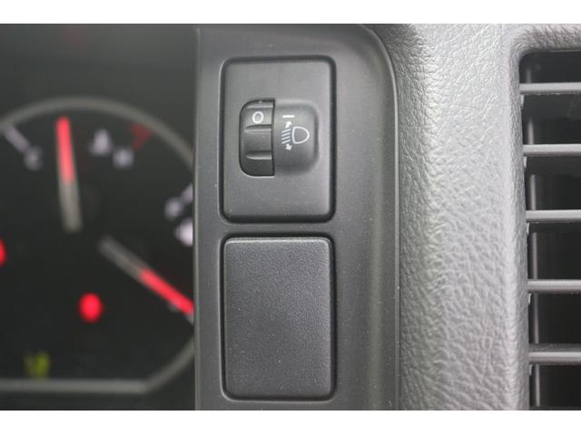 ハイエースバン DX GLパッケージ 純正ナビ フルセグ バックカメラ 衝突軽減ブレーキ Bluetooth接続 トヨタセーフティセンス リアクーラー ヒーター オートハイビーム ETC キーレス 片側スライドドア マニュアルモード付AT(52枚目)