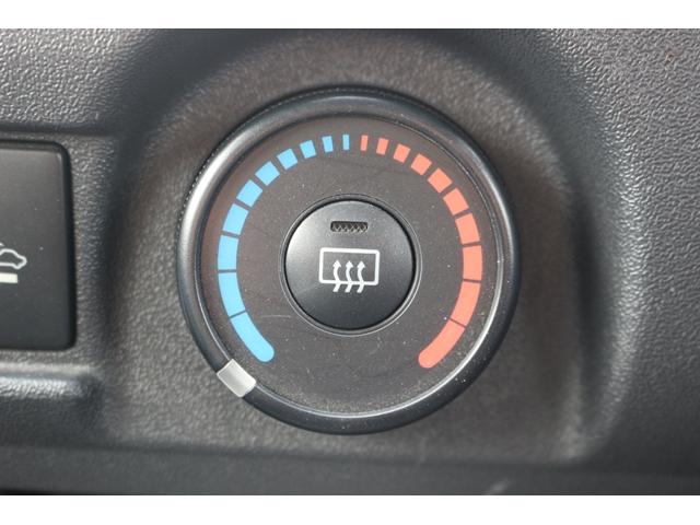 ハイエースバン DX GLパッケージ 純正ナビ フルセグ バックカメラ 衝突軽減ブレーキ Bluetooth接続 トヨタセーフティセンス リアクーラー ヒーター オートハイビーム ETC キーレス 片側スライドドア マニュアルモード付AT(61枚目)