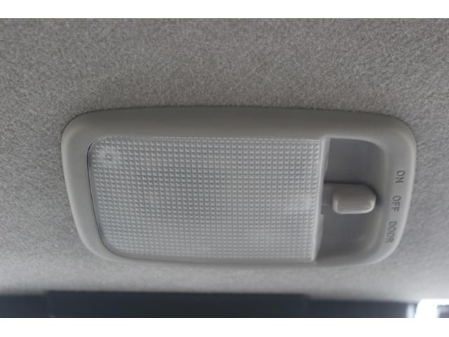 ハイエースバン DX GLパッケージ 純正ナビ フルセグ バックカメラ 衝突軽減ブレーキ Bluetooth接続 トヨタセーフティセンス リアクーラー ヒーター オートハイビーム ETC キーレス 片側スライドドア マニュアルモード付AT(63枚目)