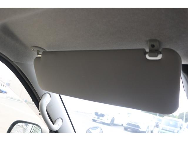 ハイエースバン DX GLパッケージ 純正ナビ フルセグ バックカメラ 衝突軽減ブレーキ Bluetooth接続 トヨタセーフティセンス リアクーラー ヒーター オートハイビーム ETC キーレス 片側スライドドア マニュアルモード付AT(65枚目)