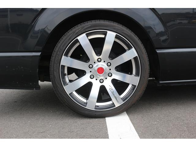 ハイエースワゴン ＧＬ　禁煙車　片側電動スライド　ベッドキット　ファブレス１９ＡＷ　カロッツェリアディスプレイ　バックカメラ　後席モニター　スマートキー　シートカバー　ローダウン車　ＬＥＤヘッドライト　インパネＡＴ　１０人乗（24枚目）