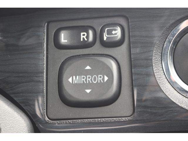 ハイエースワゴン ＧＬ　禁煙車　片側電動スライド　ベッドキット　ファブレス１９ＡＷ　カロッツェリアディスプレイ　バックカメラ　後席モニター　スマートキー　シートカバー　ローダウン車　ＬＥＤヘッドライト　インパネＡＴ　１０人乗（45枚目）