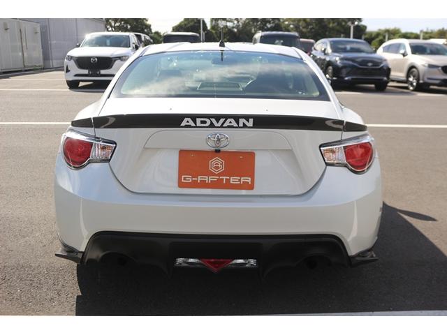 86 G 禁煙車 フルエアロ HKSスーパーチャージャ HKSオイルクーラー HKS車高調 HKSエキマニ 純正17AW イクリプスナビ フルセグ バックカメラ 社外マフラー DVD再生 盗難防止システム(11枚目)