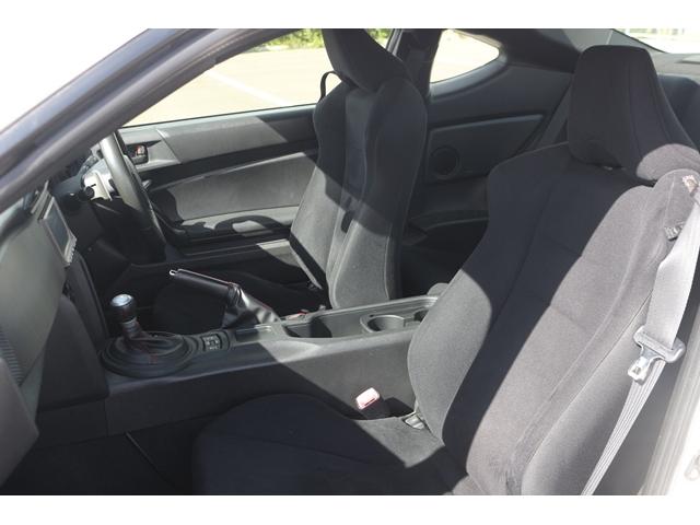 86 G 禁煙車 フルエアロ HKSスーパーチャージャ HKSオイルクーラー HKS車高調 HKSエキマニ 純正17AW イクリプスナビ フルセグ バックカメラ 社外マフラー DVD再生 盗難防止システム(36枚目)