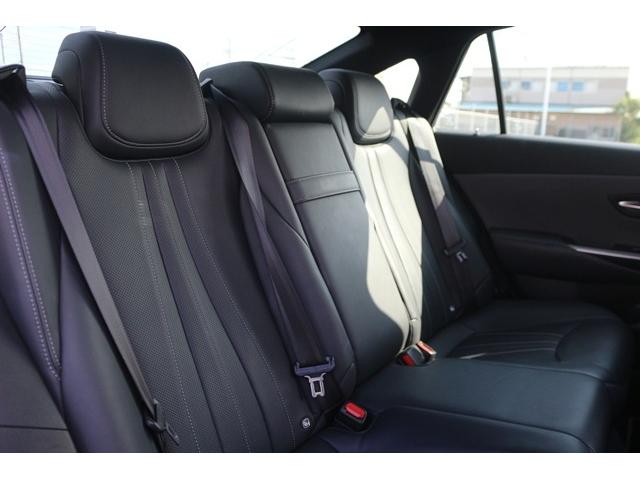 クラウンハイブリッド RS リミテッドII 禁煙車 後期型 黒本革シート 純正12.3型ナビ フルセグ バックカメラ トヨタセーフティセンス ベンチレーション&シートヒーター BSM スーパーライブサウンド 3眼LEDヘッドランプ ETC(16枚目)