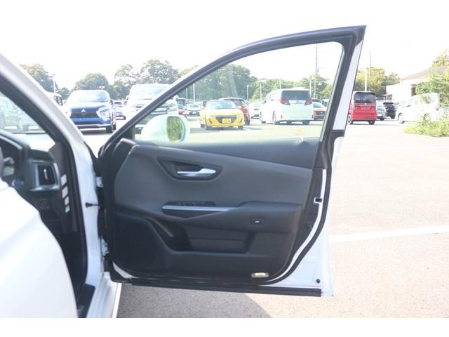 クラウンハイブリッド RS リミテッドII 禁煙車 後期型 黒本革シート 純正12.3型ナビ フルセグ バックカメラ トヨタセーフティセンス ベンチレーション&シートヒーター BSM スーパーライブサウンド 3眼LEDヘッドランプ ETC(54枚目)