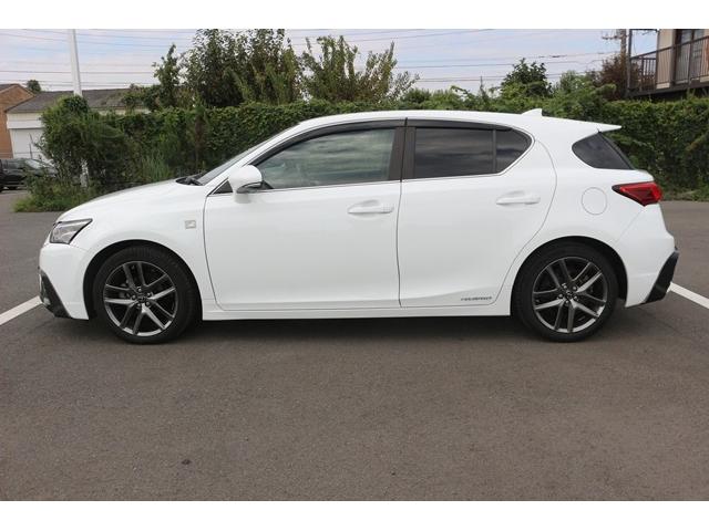 CT CT200h Fスポーツ 禁煙車 赤本革シート 純正10.3型ナビ バックカメラ ステアリングヒーター セーフティセンス レーダークルーズ LEDヘッドライト パワーシート シートヒーター ETC2.0 純正17インチAW(11枚目)