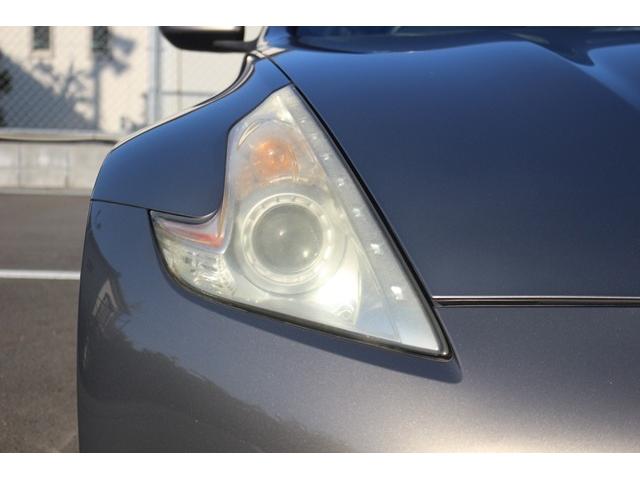 フェアレディＺ バージョンＴ　禁煙車　黒革シート　ＢＯＳＥサウンド　ＥＴＣ　純正１８ＡＷ　プッシュシート　シートヒーター　スマートキー　パドルシフト　電動格納ドアミラー　ＥＴＣ　オートエアコン　盗難防止システム　衝突軽減ボディー（19枚目）