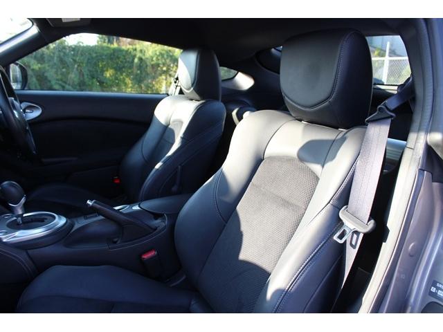 フェアレディＺ バージョンＴ　禁煙車　黒革シート　ＢＯＳＥサウンド　ＥＴＣ　純正１８ＡＷ　プッシュシート　シートヒーター　スマートキー　パドルシフト　電動格納ドアミラー　ＥＴＣ　オートエアコン　盗難防止システム　衝突軽減ボディー（35枚目）